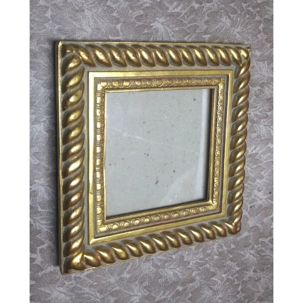 RARE VTG gold tone picture frame ornate detailed border 8.25